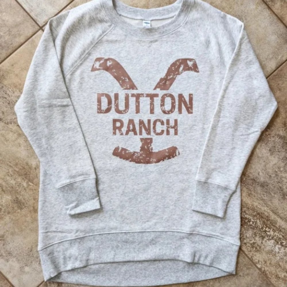 Women's medium Yellowstone tunic sweatshirt NWT